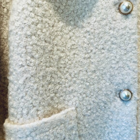 Nicola Bathie x Antonio Melani Vivienne Boucle Faux Fur Collar Pearl But… - Picture 4 of 5